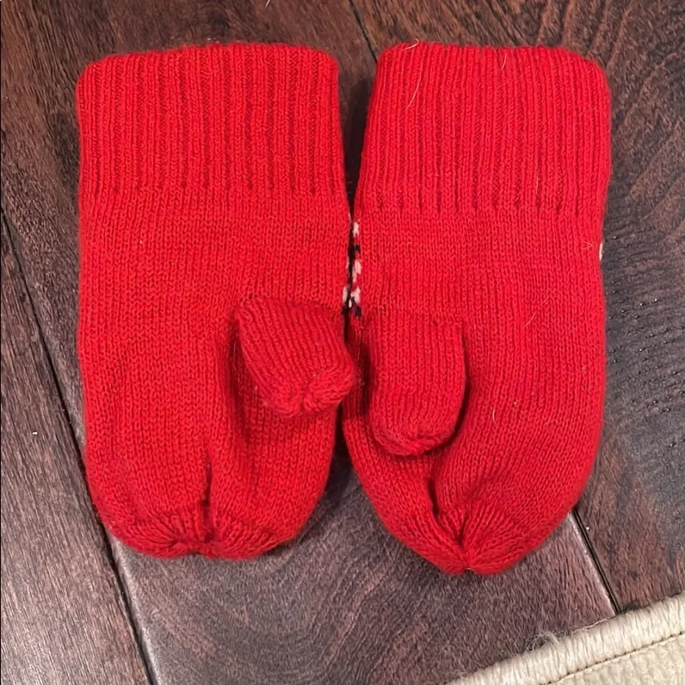 Red Baby Gap mittens